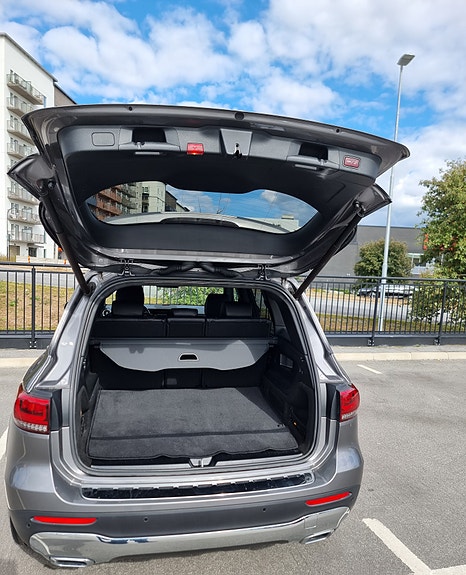 Mercedes-Benz GLB200 d 9 of 17