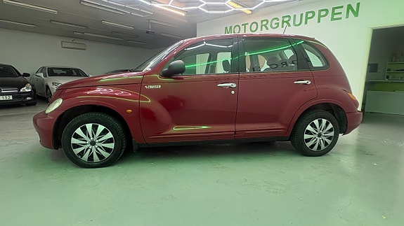 Chrysler PT Cruiser 4 of 17