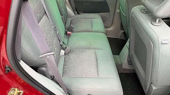 Chrysler PT Cruiser 12 of 17