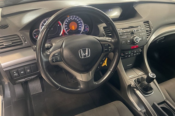 Honda Accord 8 of 10