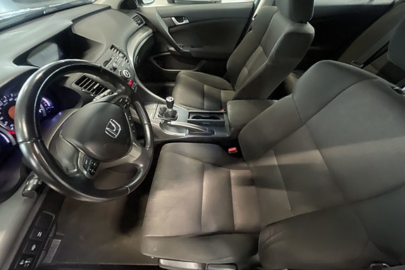 Honda Accord 7 of 10