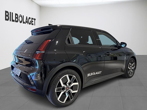 Renault 5 E-Tech 12 of 17