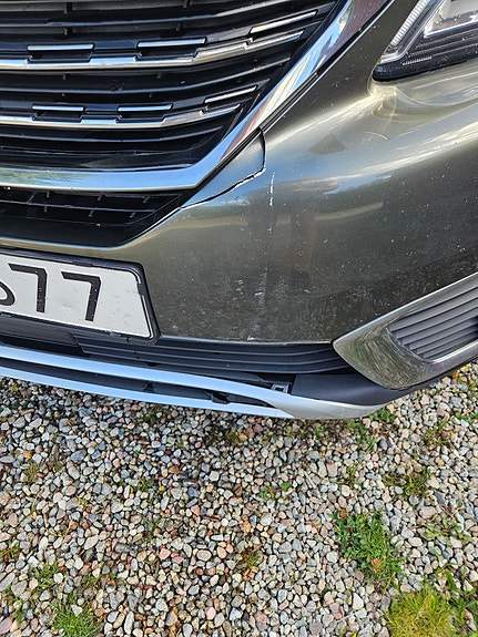 Peugeot 5008 5 of 9