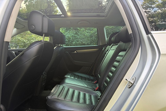 Volkswagen Passat 10 of 20