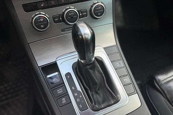 Volkswagen Passat 11 of 20