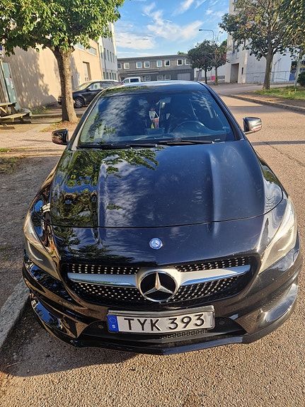 Mercedes-Benz CLA200 11 of 12