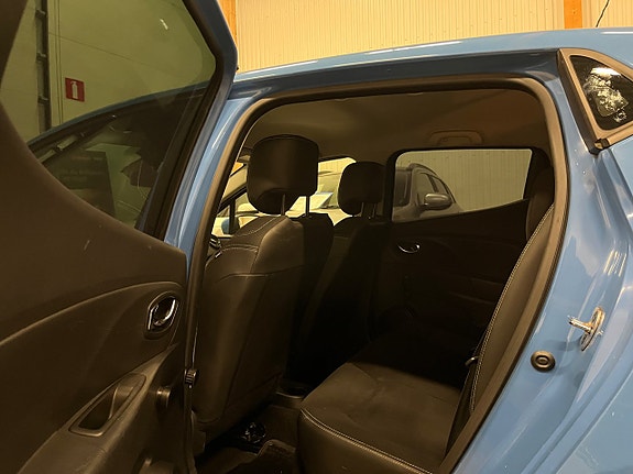 Renault Clio 12 of 13
