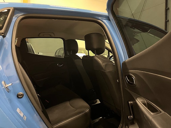 Renault Clio 11 of 13