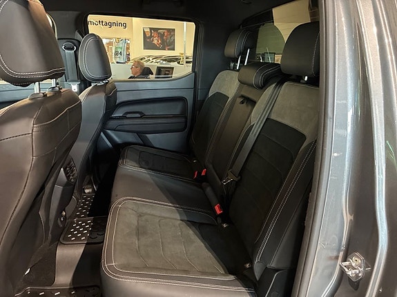 Volkswagen Amarok 23 of 30