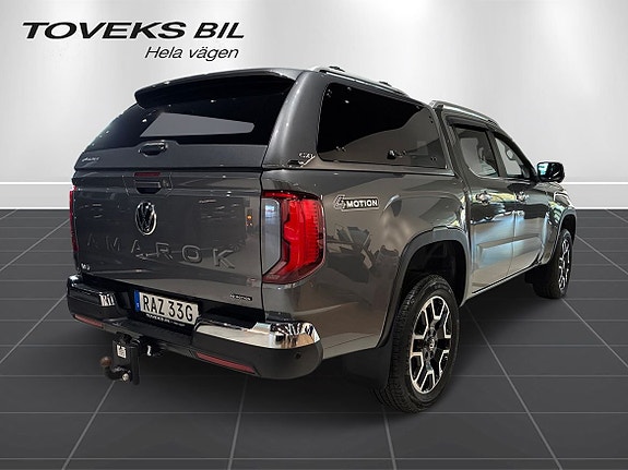 Volkswagen Amarok 10 of 30