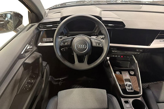 Audi A3 8 of 23