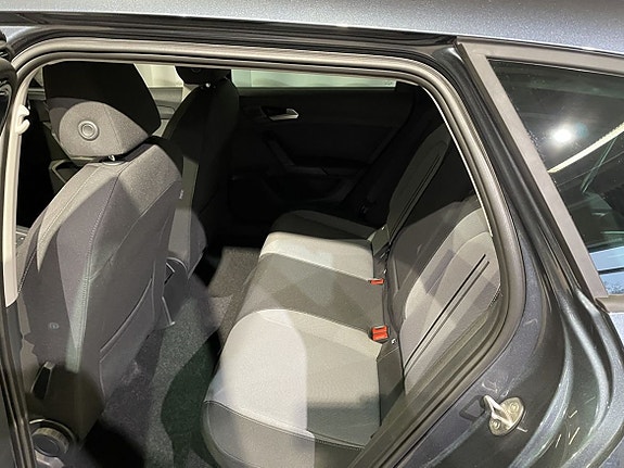 Seat Leon 11 of 17