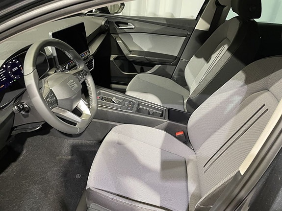 Seat Leon 10 of 17