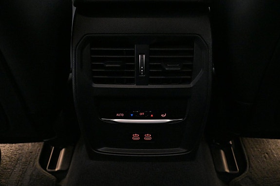 BMW i4 20 of 27