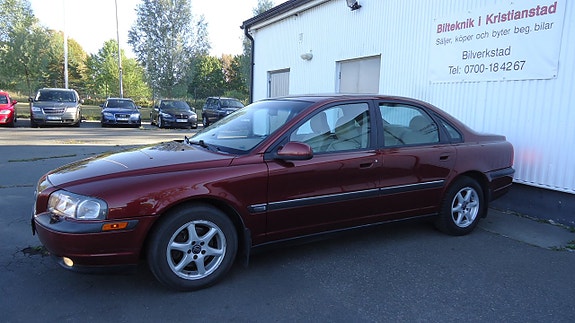 Volvo S80 2 of 18