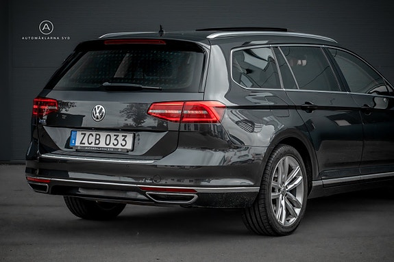 Volkswagen Passat 25 of 25
