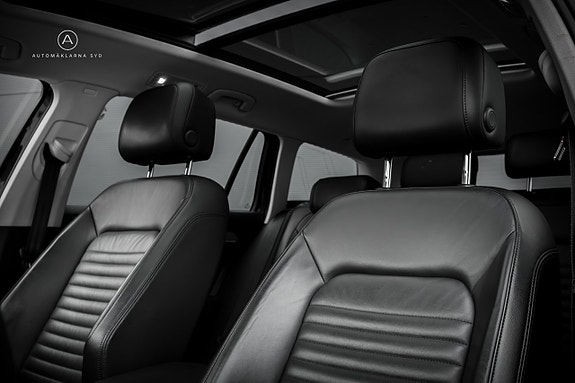 Volkswagen Passat 11 of 25