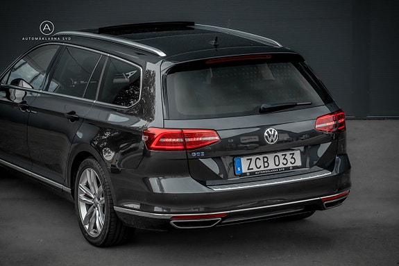 Volkswagen Passat 19 of 25