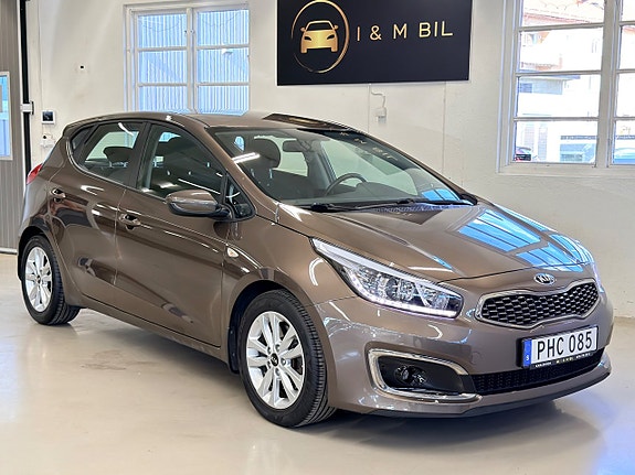 Kia Ceed 2 of 14
