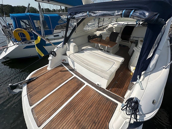 Bavaria 35 HT 2006, stora badbryggan, VP D6 maskiner. 2 of 12