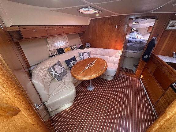 Bavaria 35 HT 2006, stora badbryggan, VP D6 maskiner. 7 of 12