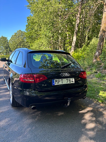 Audi A4 3 of 10