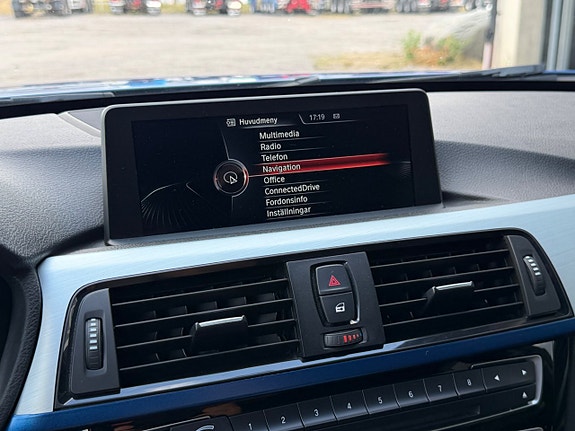 BMW 320d 19 of 21