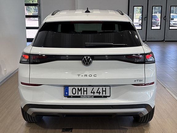 Volkswagen T-Roc 5 of 17