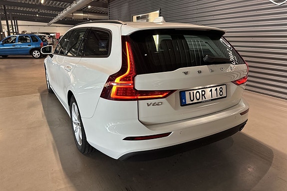Volvo V60 6 of 20