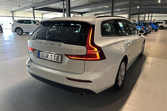 Volvo V60 4 of 20