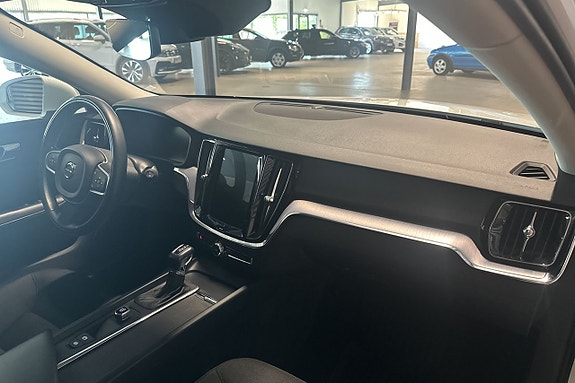 Volvo V60 9 of 20