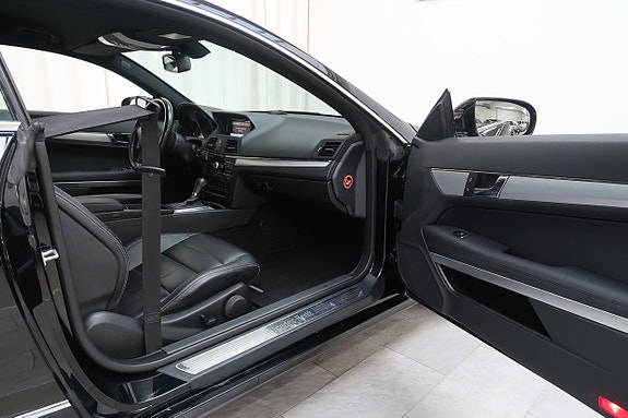 Mercedes-Benz E350 19 of 24