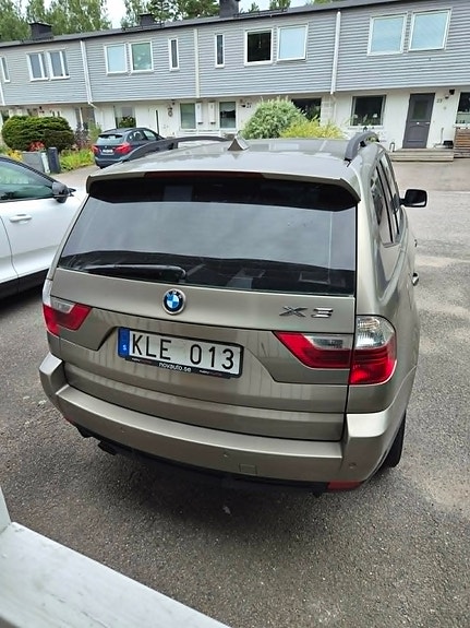 BMW X3 3 of 6