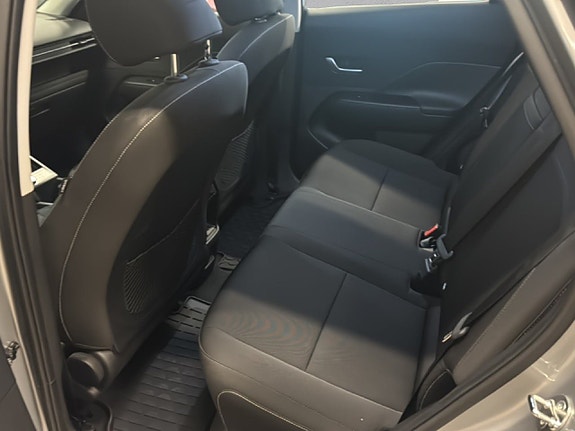 Hyundai Kona 11 of 24