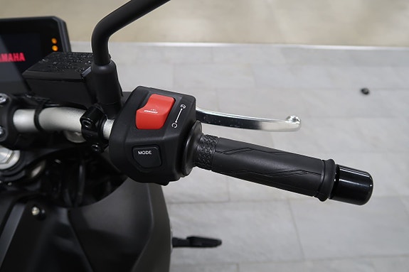 Yamaha MT-07 8 of 17