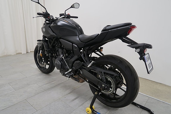 Yamaha MT-07 5 of 17