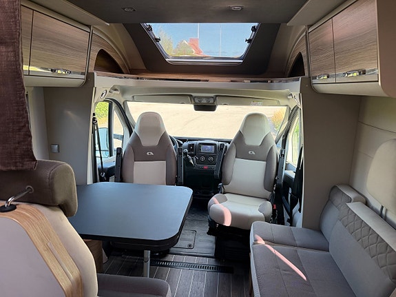 Adria Matrix M 670 SLT SCANDINAVIAN EDITION Långbäddar, välutrustad HÖSTPRIS! 11 of 27