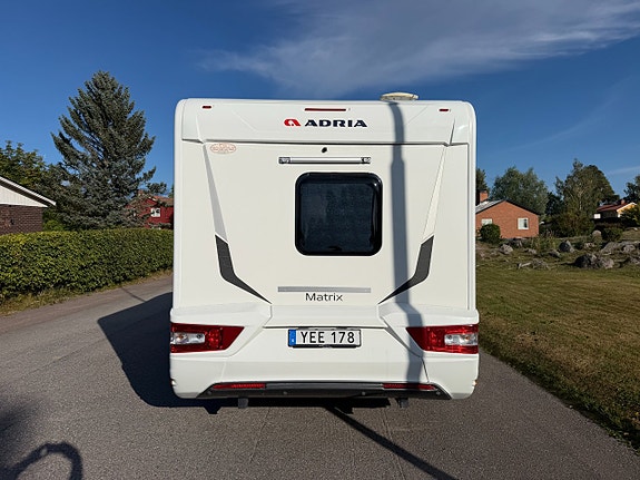 Adria Matrix M 670 SLT SCANDINAVIAN EDITION Långbäddar, välutrustad HÖSTPRIS! 2 of 27