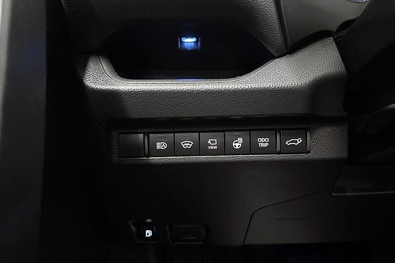 Toyota RAV4 14 of 16