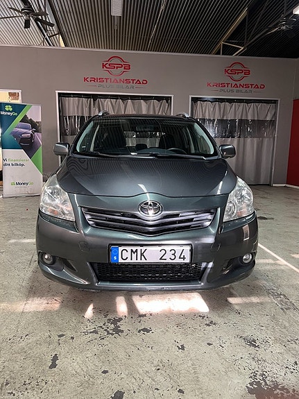 Toyota Verso 5 of 8