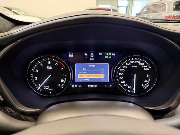 Cadillac XT4 18 of 26