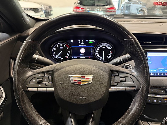 Cadillac XT4 21 of 26