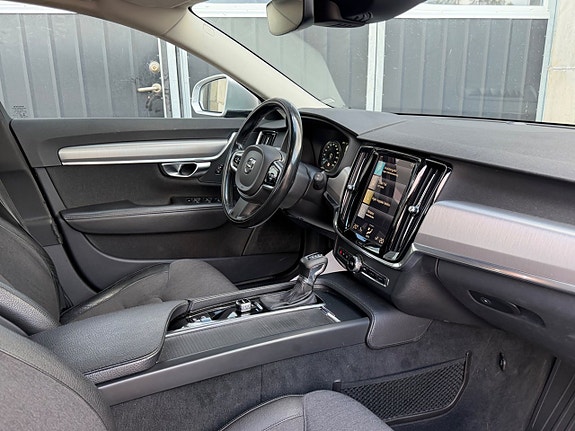 Volvo V90 9 of 14