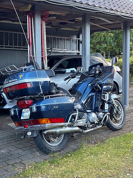Yamaha Venture 1300 2 of 6