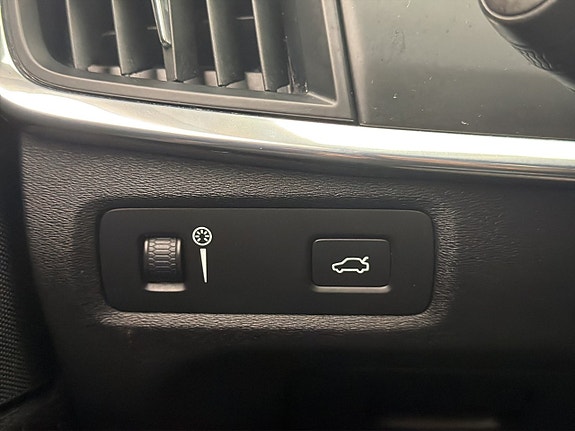 Volvo V90 16 of 30