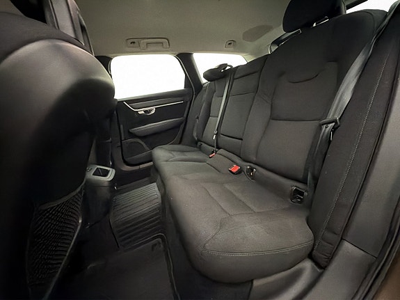 Volvo V90 28 of 30