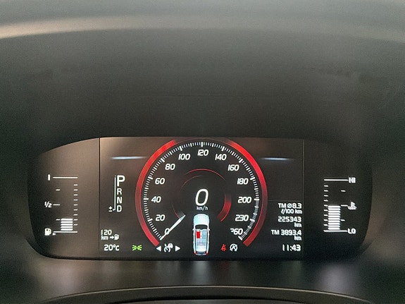 Volvo V90 18 of 30