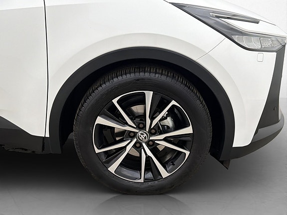 Toyota C-HR 26 of 29