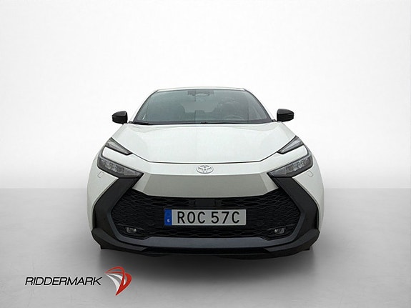 Toyota C-HR 2 of 29