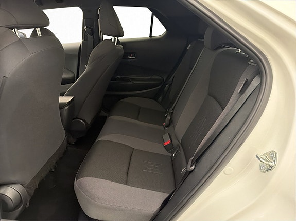 Toyota C-HR 14 of 29